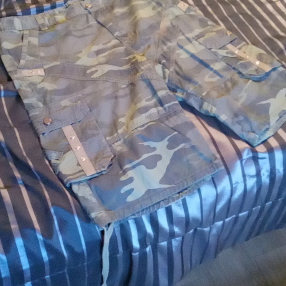 Mens Army cargo shorts